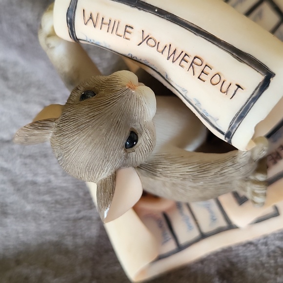 Charming Tails "while you were out"  Collectible Figurine - Picture 2 of 5